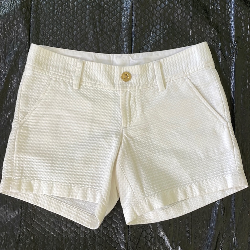 Lilly Pulitzer Callahan Shorts. Size 00. White